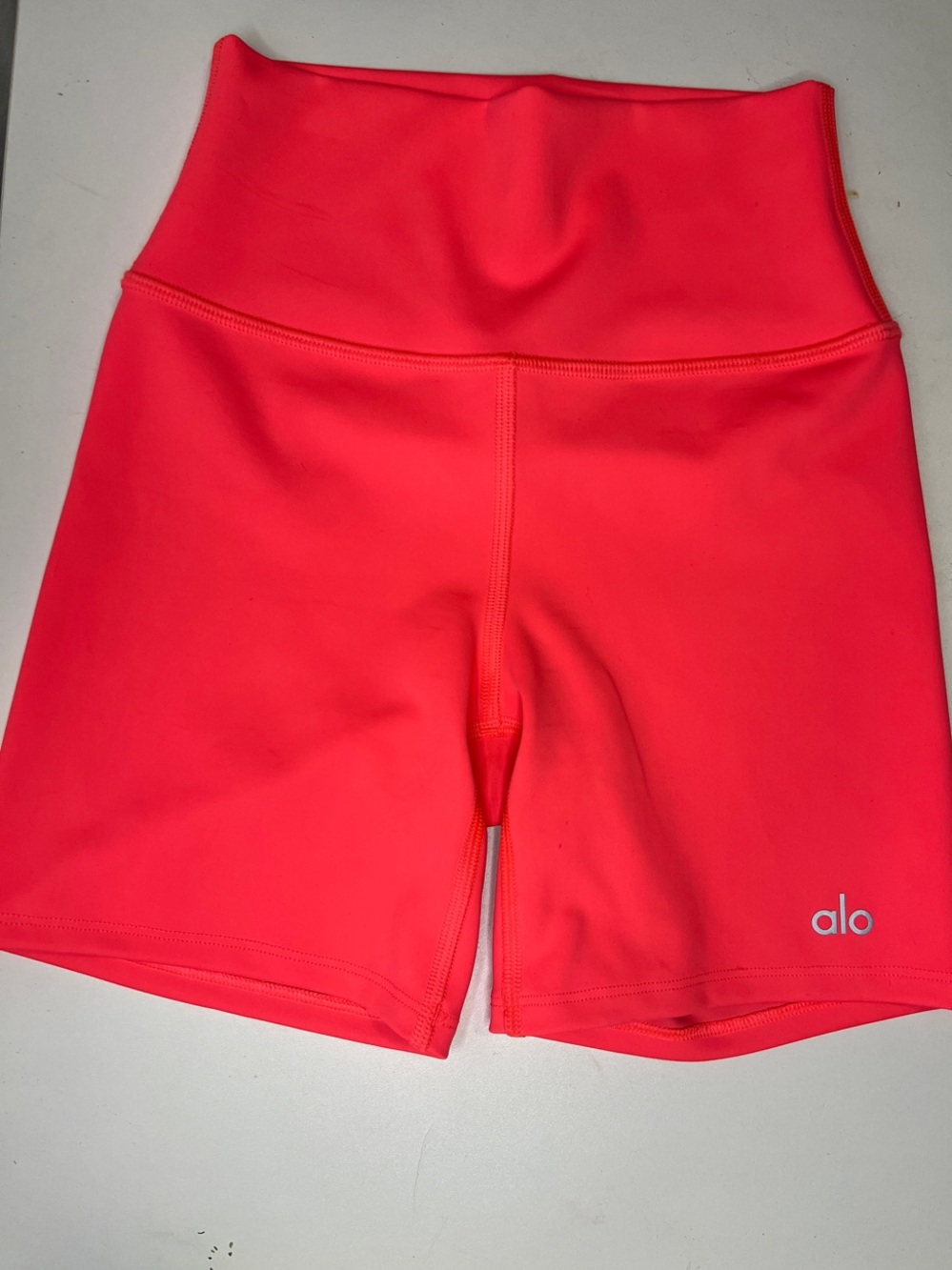 ALO Yoga Airlift Fluorescent Pink  Coral Bike Shorts Size Xxs